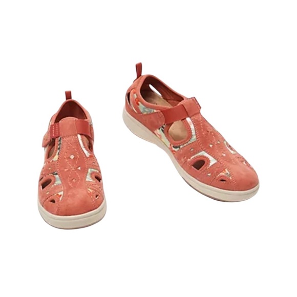 NWT! Earth Origins Suede Fisherman Sandals,  Effie Salmon Flower - Picture 1 of 3